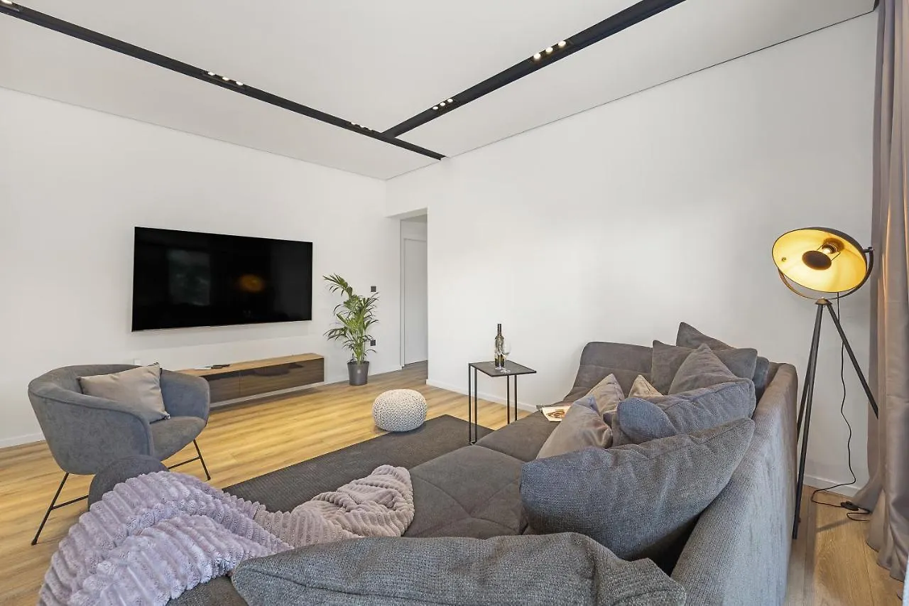 Villa Aida - 4 Bedroom Luxury Villa With Large Private Pool 4K Projector And Jacuzzi プーラ